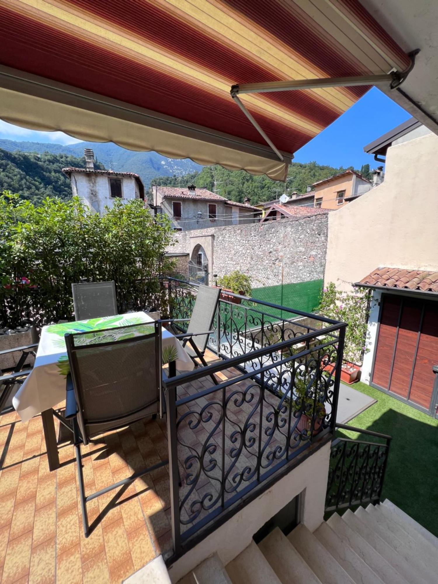Casa Caterina 2 Storey House, With A Mountain View Toscolano Maderno Eksteriør bilde
